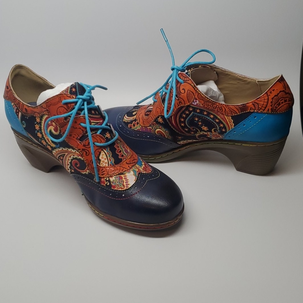 Shoes - Picture 4 of 5
